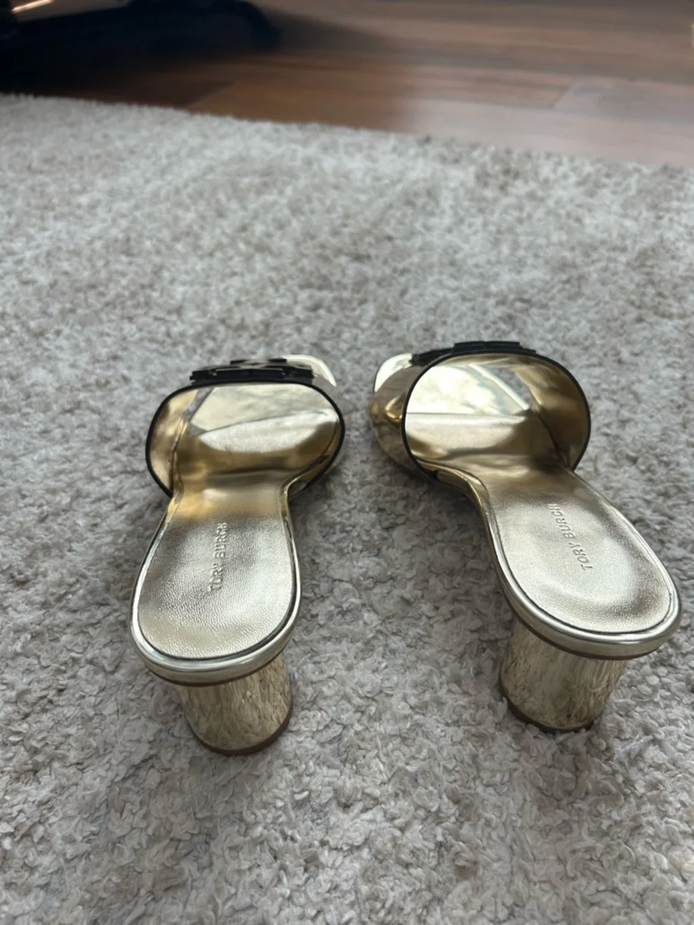 Tory Burch Ines Metallic Gold Slide Heal Sandals with Logo Brand New! - Picture 6 of 6